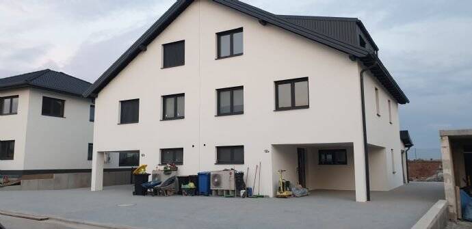 neuwertige Doppelhaushälfte in Walldürn im Lindig, 74731 Walldürn
