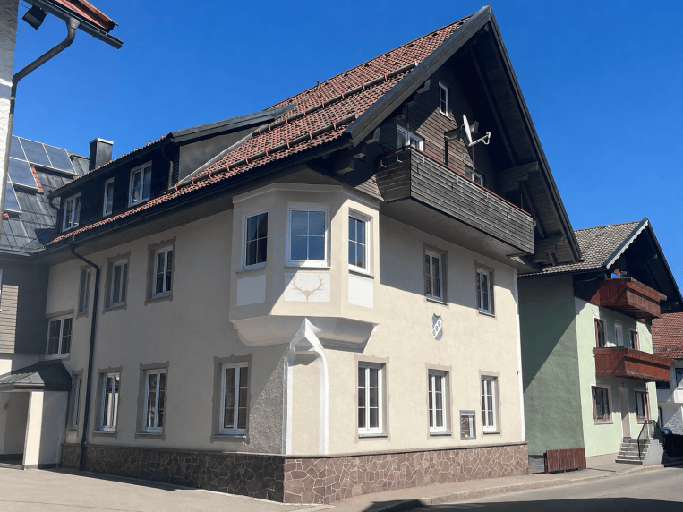 TOP MODERNISIERT UND RENDITESTARK!!! Attraktives 6-Familienhaus in Wertach, 87497 Wertach