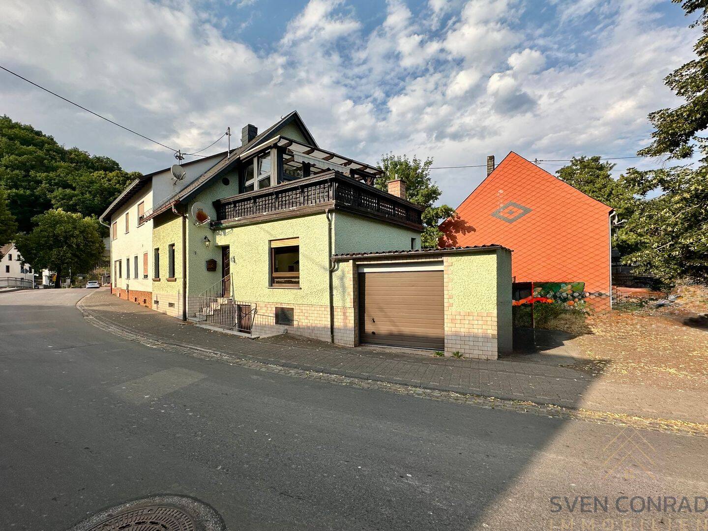Sonnige Loggia – Bezugsfertiges Einfamilienhaus in Heimbach, 55779 Heimbach