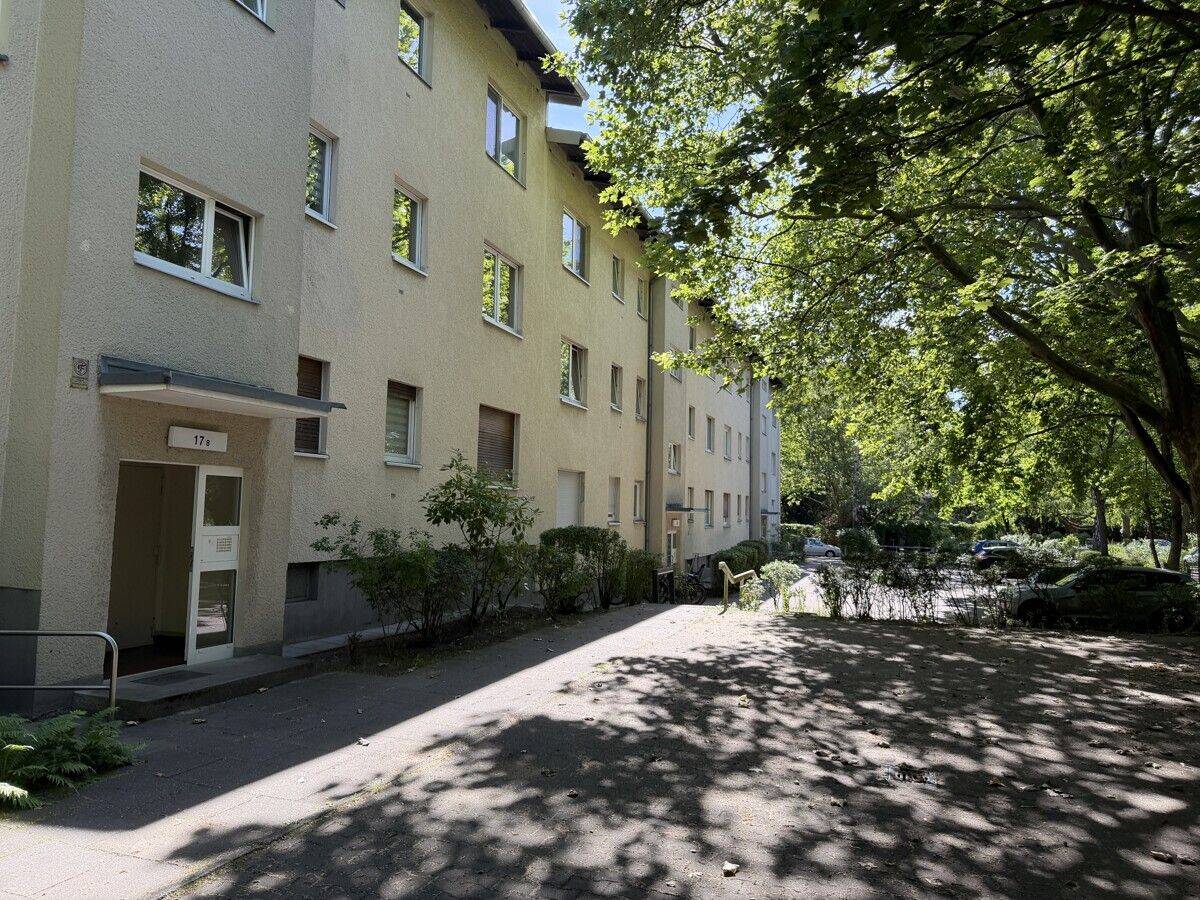 Helle 2-Zimmer-Wohnung mit Balkon und Einbauküche in ruhiger Wohnlage ***Duschbad***Laminat***, 12307 Berlin (Tempelhof-Schöneberg Lichtenrade Marienfelde)