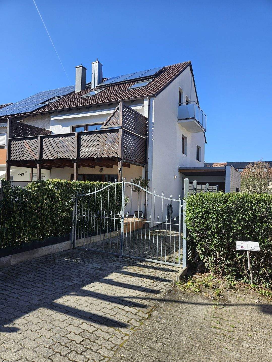 Top modernisierte DHH mit herrlichem Garten, 71254 Ditzingen