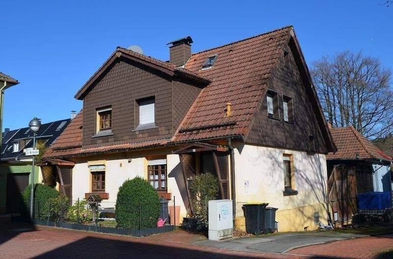 Zwei Häuser, ein Zuhause.Zwei durch Durchbruch verbundene Doppelhaushälften mit viel Potenzial…, 58507 Lüdenscheid