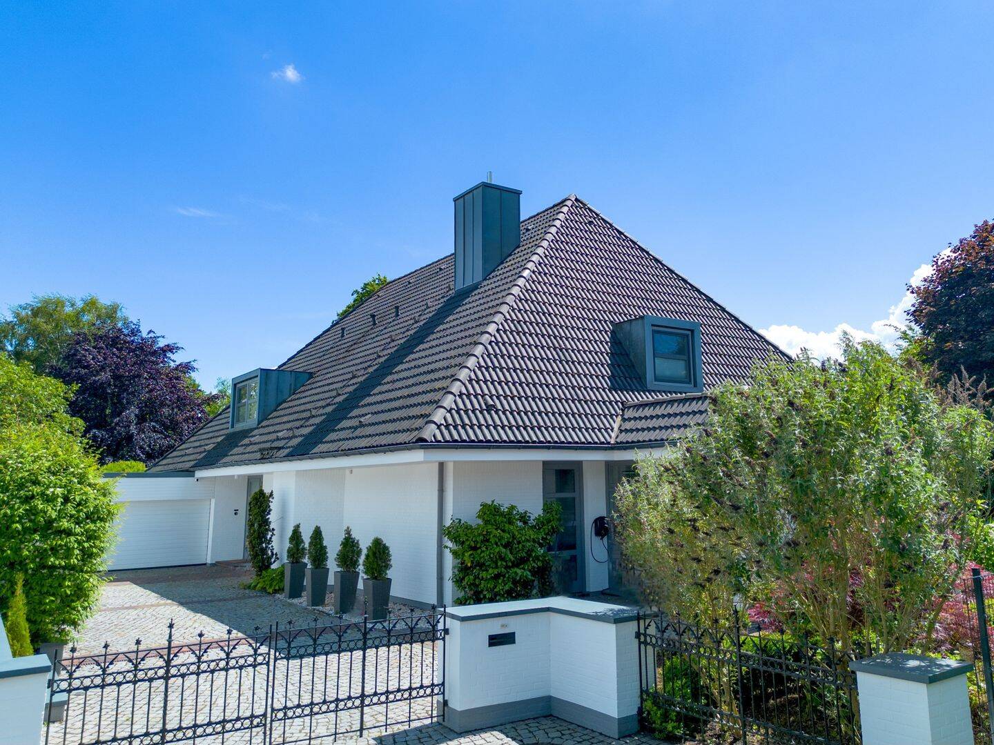 Ein Zuhause der Extraklasse Großzügige Villa mit Wellnessoase, 25541 Brunsbüttel