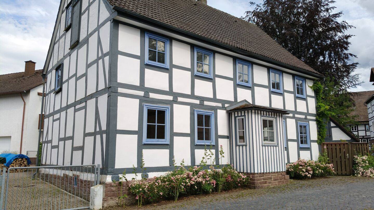 Charmantes Fachwerkhaus mit Innenhof, Geräteschuppen und modernem Komfort in Bevern, 37639 Bevern