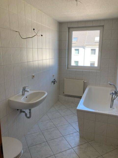 image-72880713