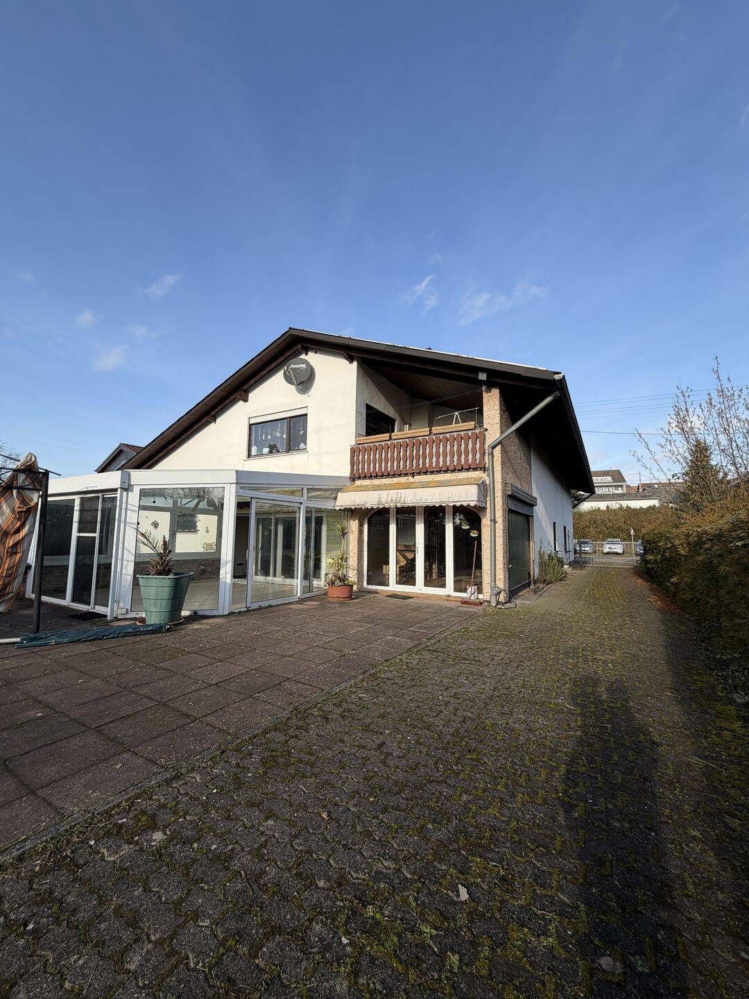 Großes 1 bis 2 Familienhaus in Lebach, 66822 Lebach