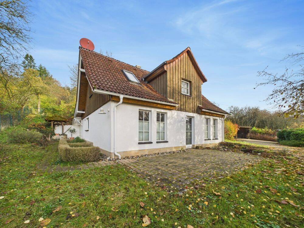 Paradiesgarten mit Einfamilienhaus in der Seidmannsdorfer Straße, 96450 Coburg
