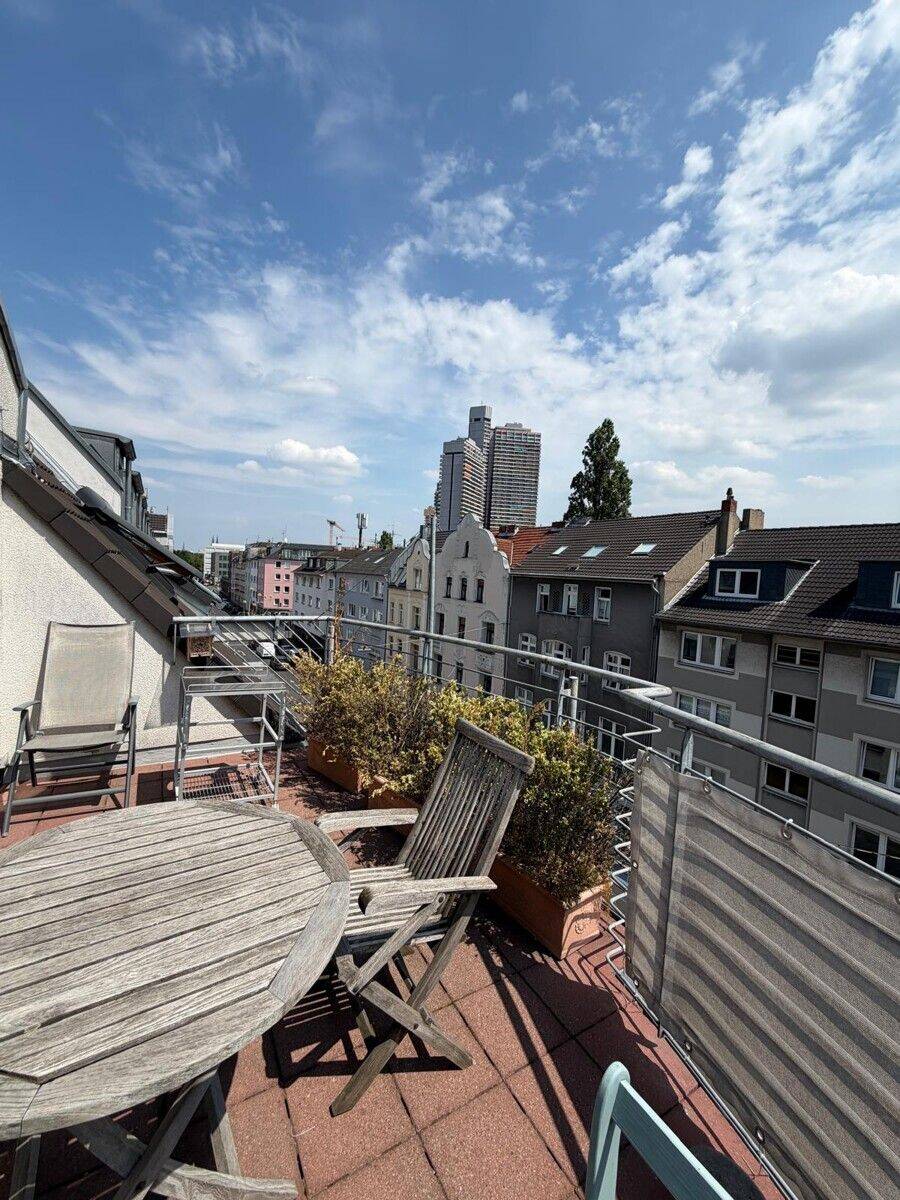 Exklusives Wohnen über den Dächern von Köln-Sülz, 50937 Köln (Lindenthal Klettenberg Sülz)