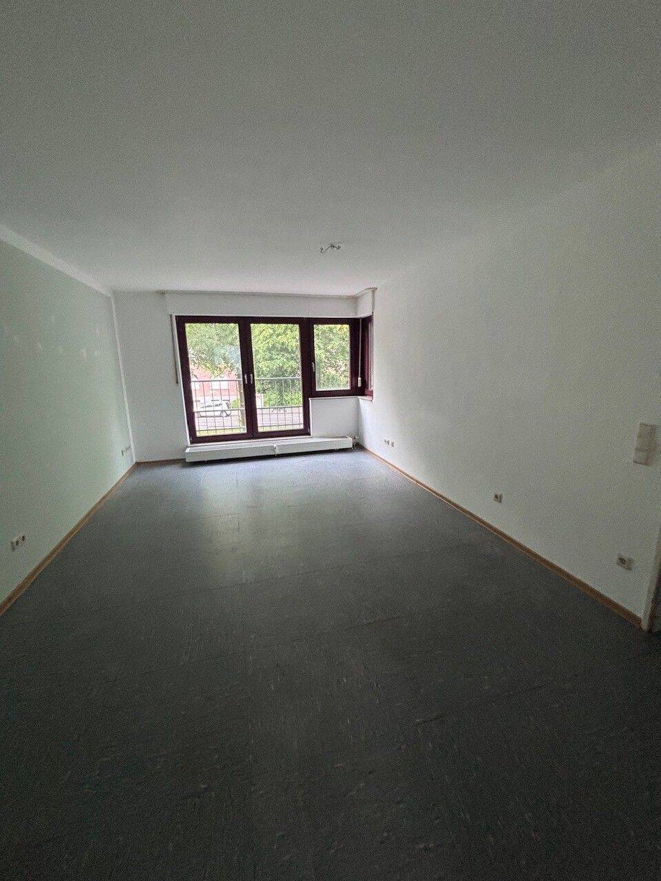 Moderne 2-Zimmer-Wohnung in Krefeld Stadtmitte, 47798 Krefeld (Cracau Dießem/Lehmheide Inrath/Kliedbruch Kempener Feld/Baakeshof Stadtmitte)