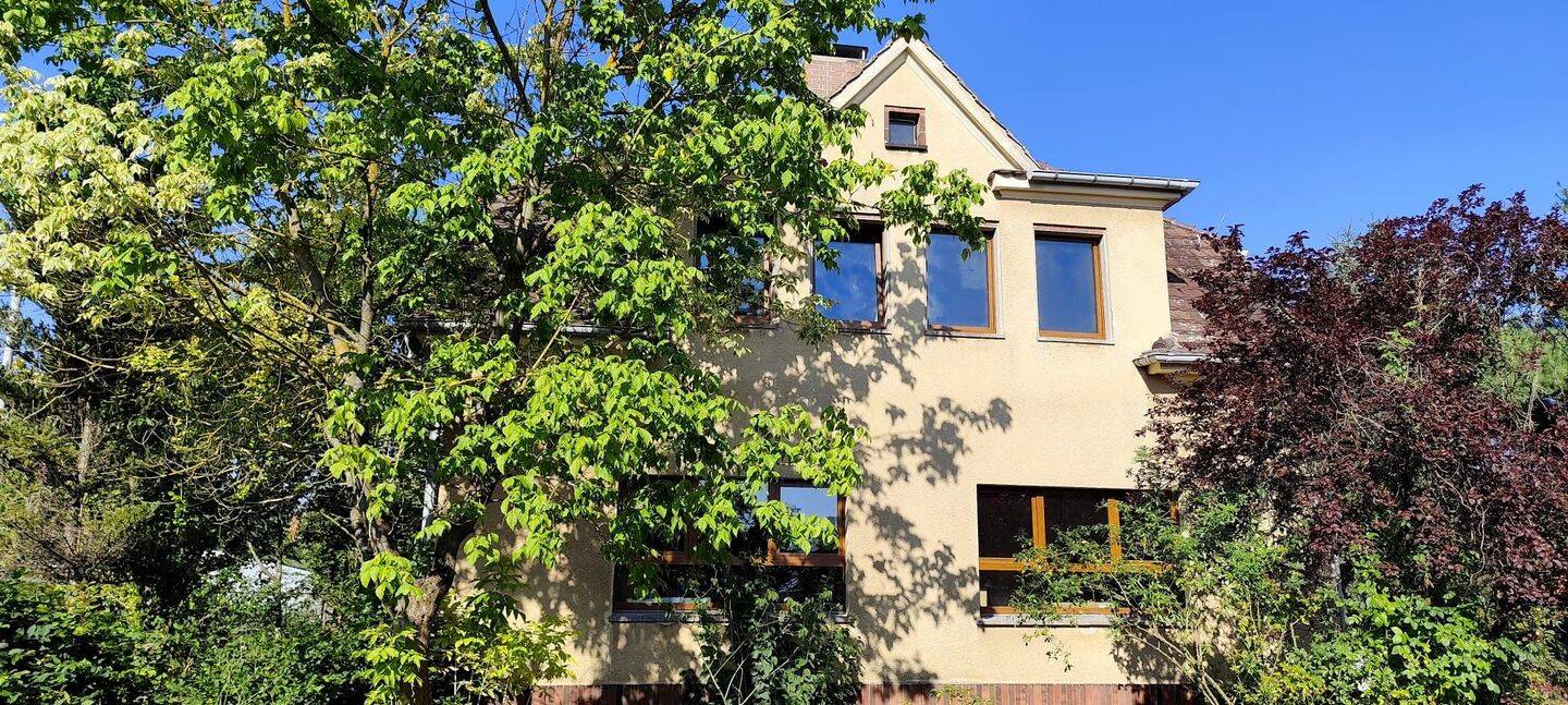 Romantisches Anwesen am Stadtrand mit herrlich natürlichem Streuobstwiesen- Grundstück, 3205 Calau