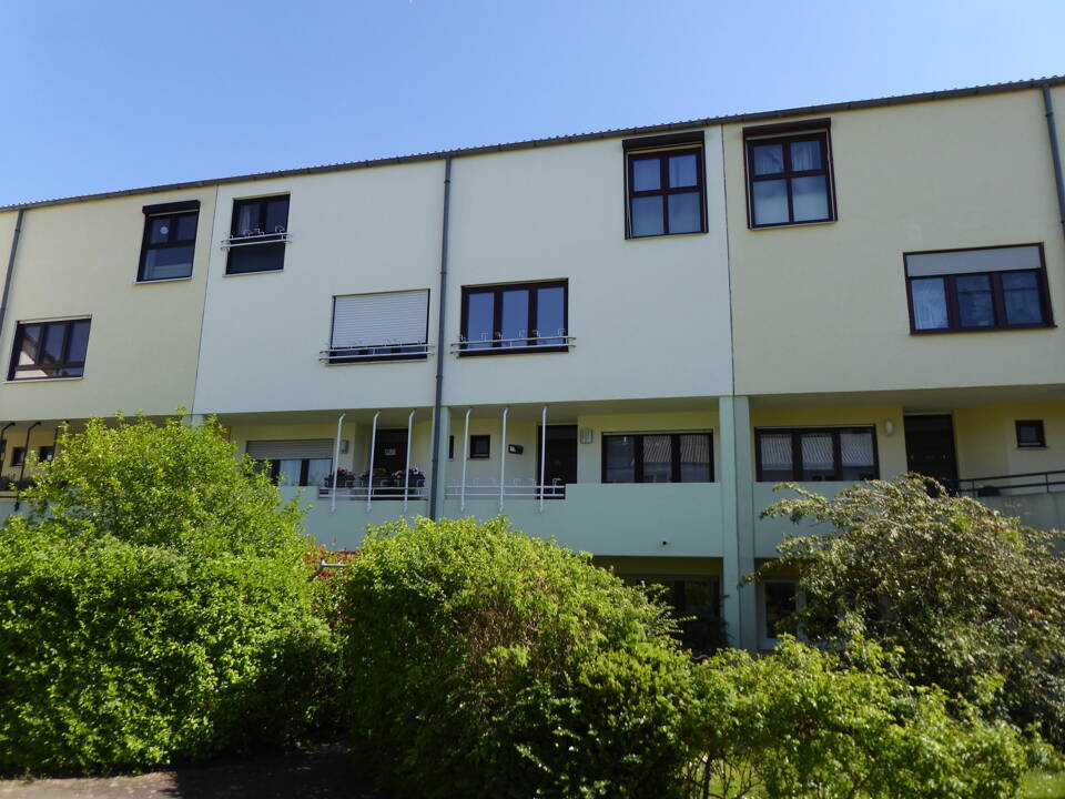Sonnige Maisonette auf 3 Etagen – großzügiges Wohnen mit 3 Balkonen & Tiefgaragenstellplatz!, 61381 Friedrichsdorf