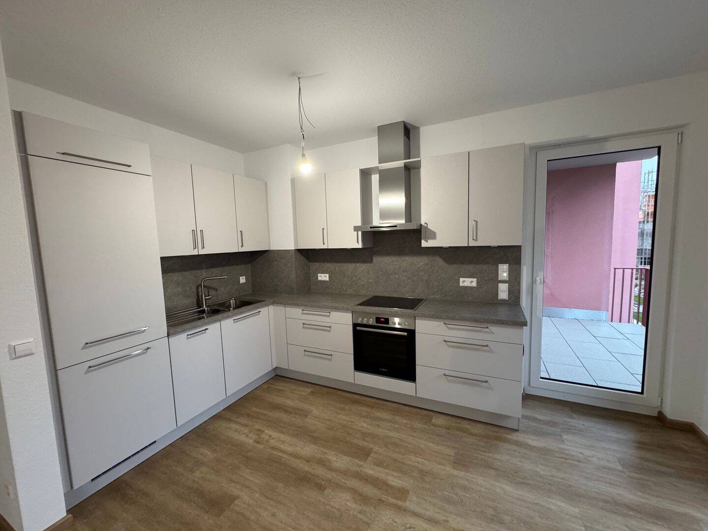 Neuwertige stadtnahe 2 Zimmer Wohnung, 74523 Schwäbisch Hall