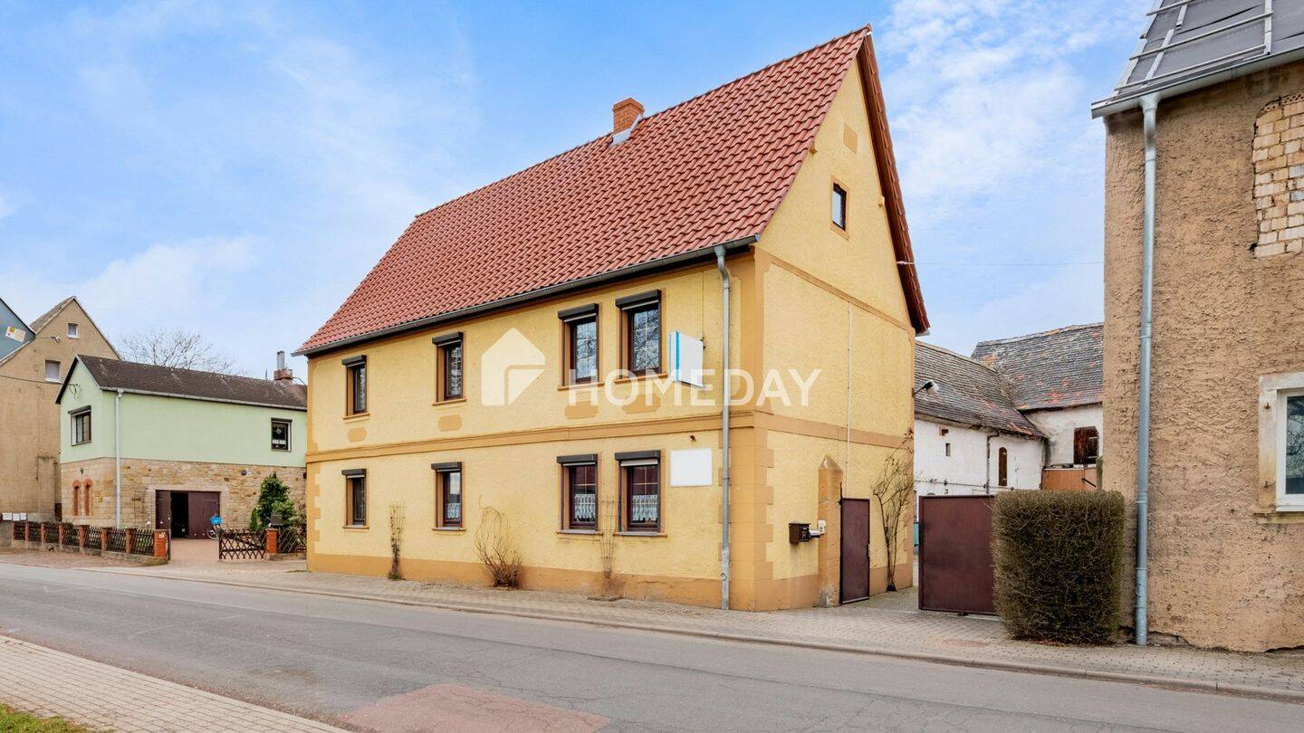 Großzügiges Bauernhaus mit weitläufigem Grundstück und vielseitigem Nutzungspotenzial, 6179 Teutschenthal