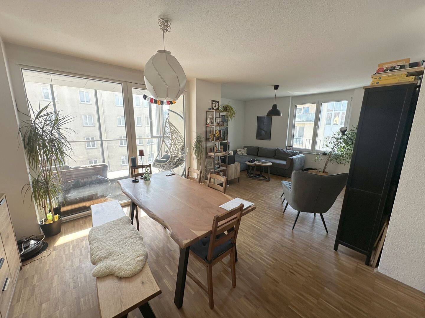 **traumhafte, hochwertige 2 ZW mit Wintergarten und TG-Stellplatz in Würzburg Sanderau**, 97072 Würzburg (Altstadt Sanderau)