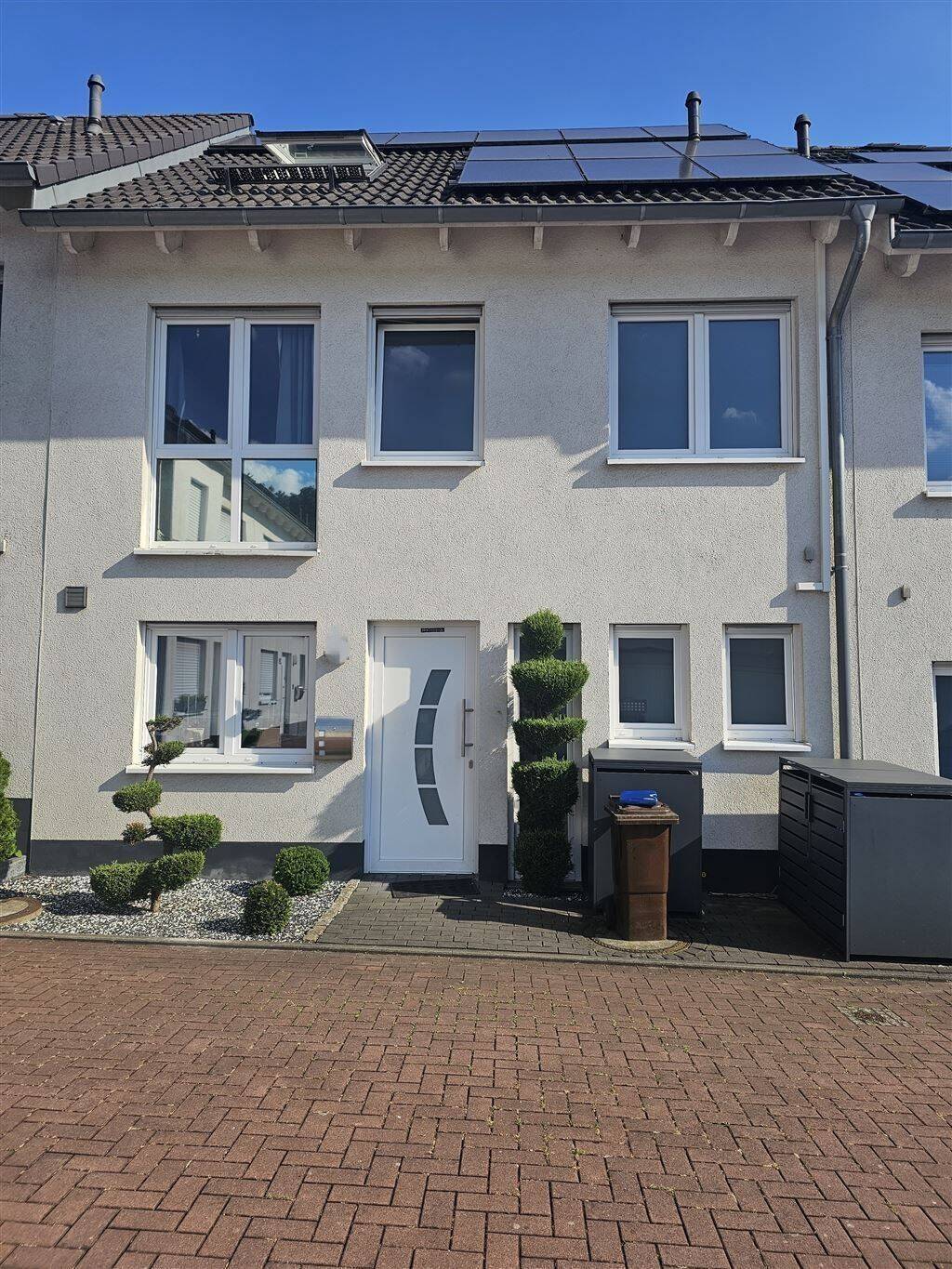 Familienglück mit Zukunft: Modernes Einfamilienhaus mit Photovoltaik in Gladbeck, 45964 Gladbeck