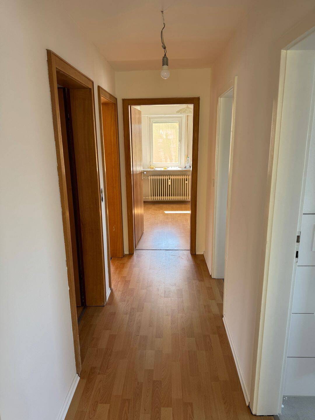 Schöne 4 Zimmer Dachgeschosswohnung, 70378 Stuttgart