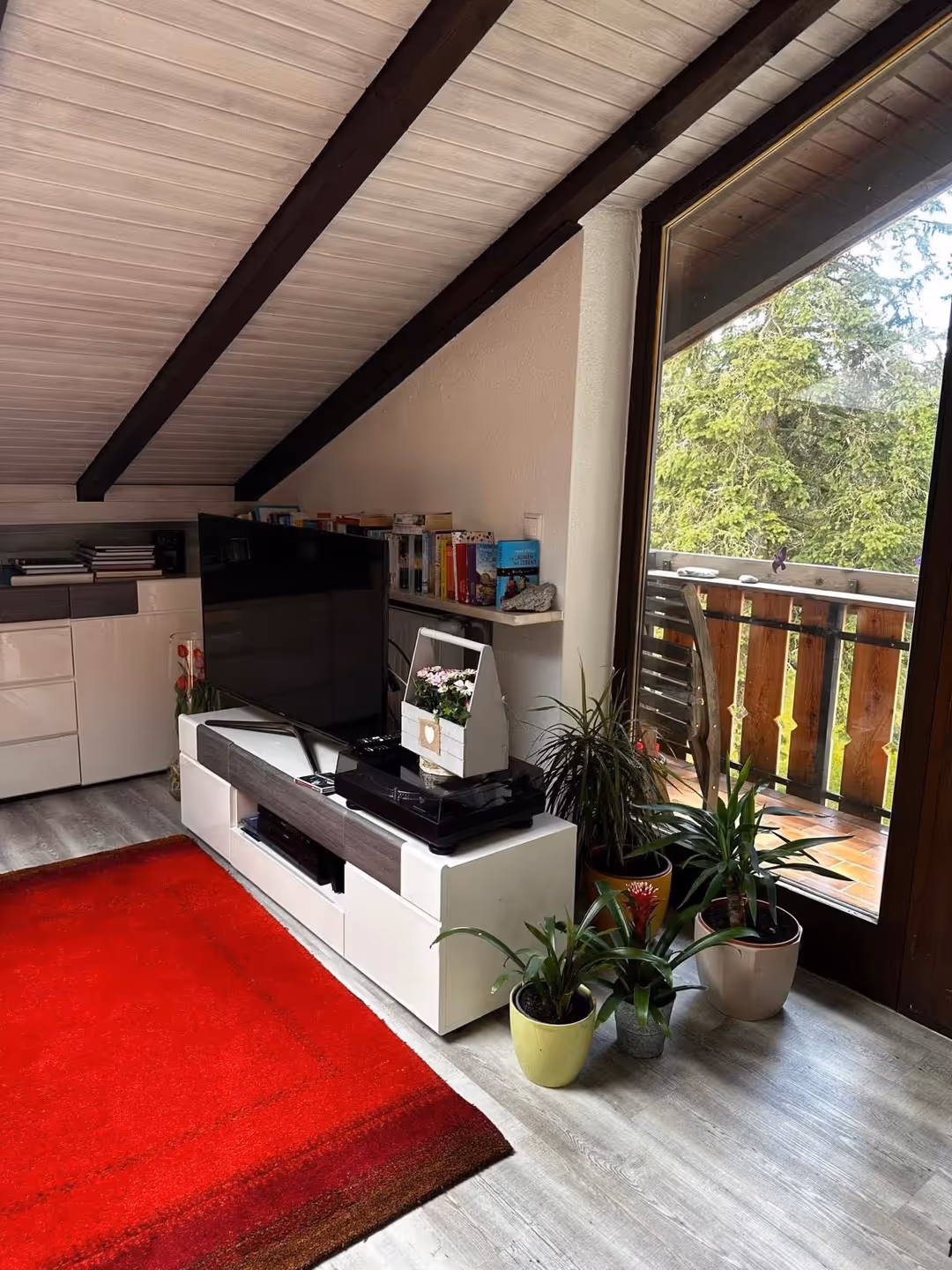 2-2,5 Zimmerwohnung für 1-2 Personen ab 1.September 26 zu vermieten, 82041 Oberhaching