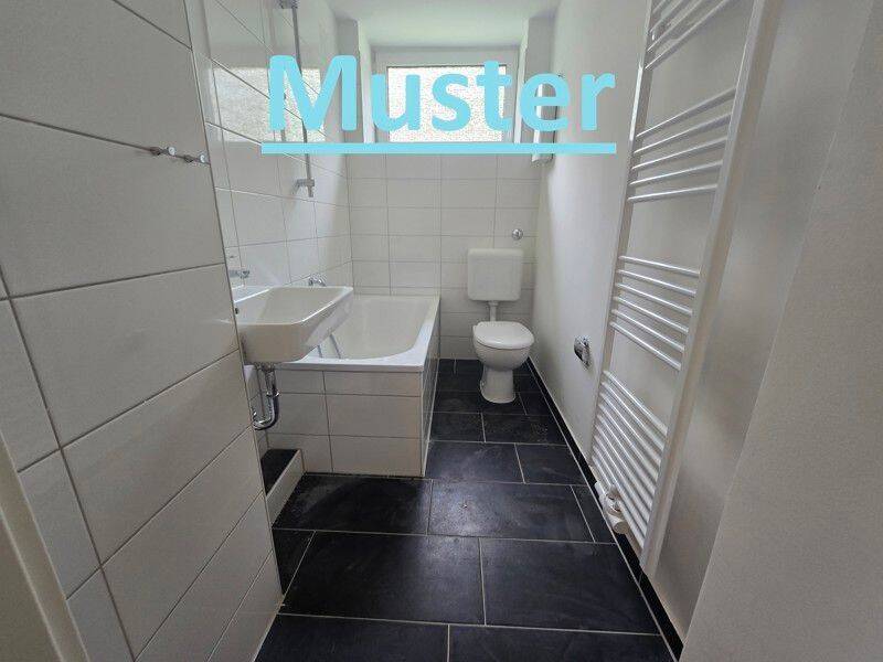 Zum 01.08: Sanierte Wohnung in Reisholz im Erdgeschoss, 40599 Düsseldorf (Benrath Hassels Holthausen Reisholz)