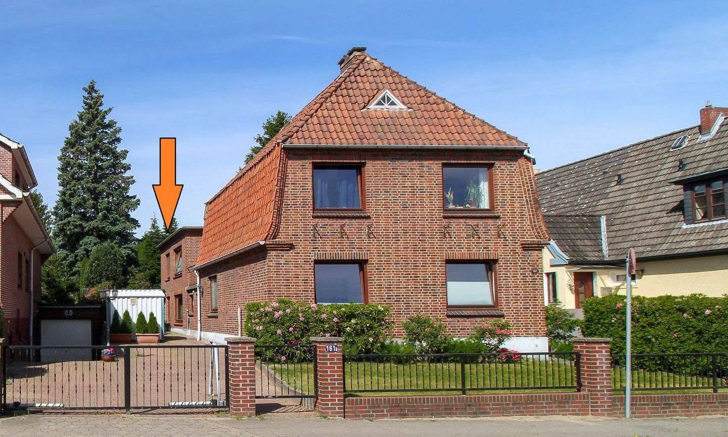 Baugrundstück für ein Einfamilienhaus in hervorragender Lage zuzgl. Bestandsgebäude mit 3 Mietparteien, 22589 Hamburg (Altona Blankenese Iserbrook Osdorf Sülldorf)