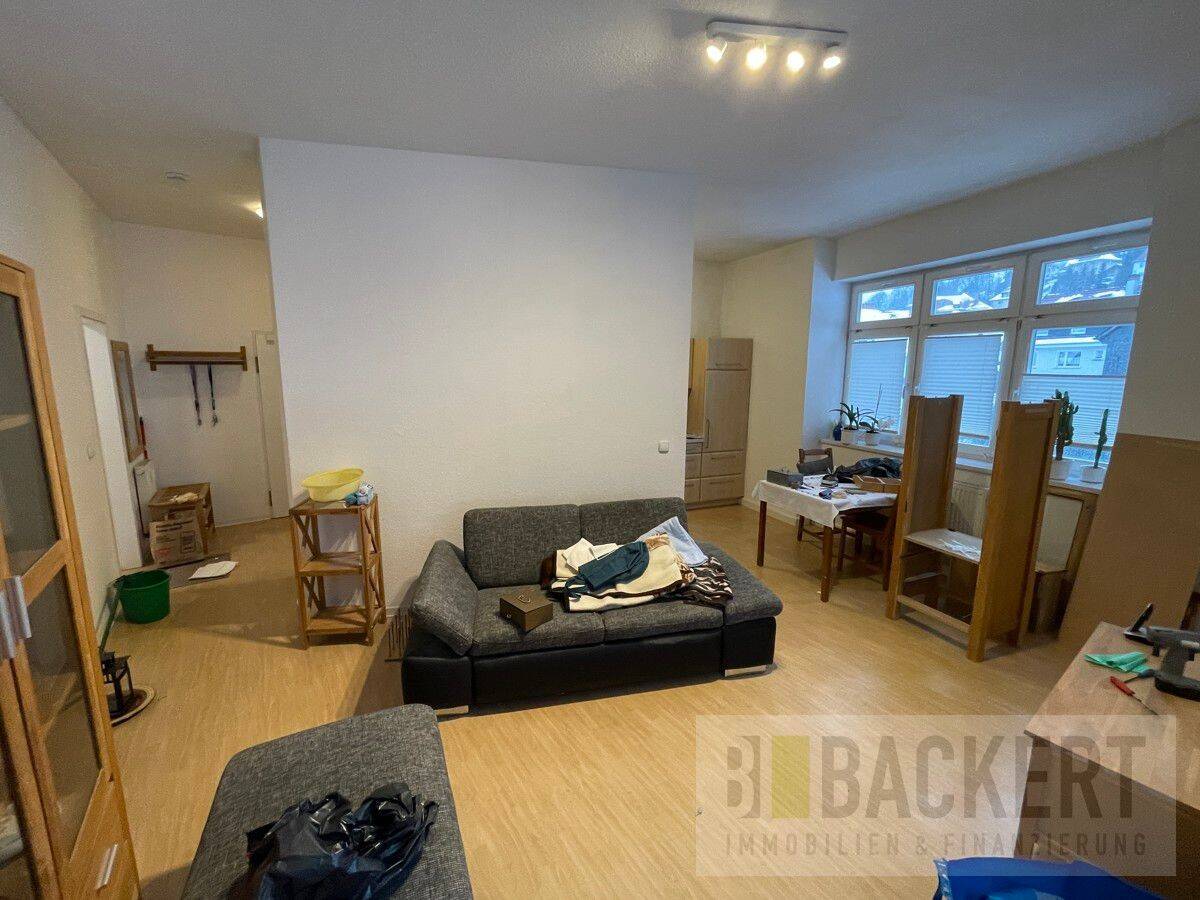 Helle 3-Zimmer-Wohnung mit Balkon im Herzen von Ruhla. Frei ab 01.10.2026., 99842 Ruhla