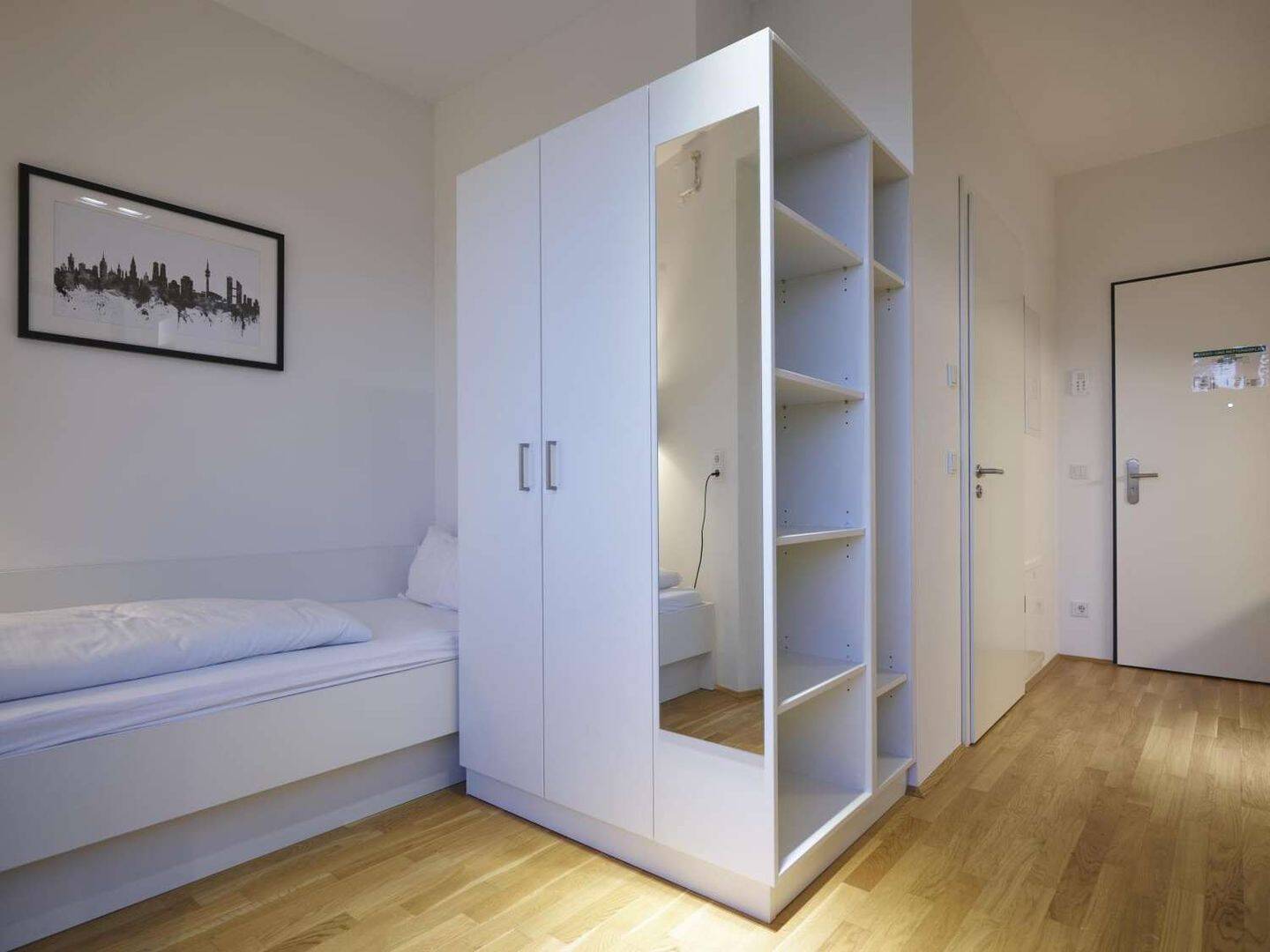 Vollmöbliertes 1 Zimmer Apartment in München-Riem nähe Messe – „Sorglos-Rundum-Paket“, 81829 München (Berg am Laim Trudering-Riem)