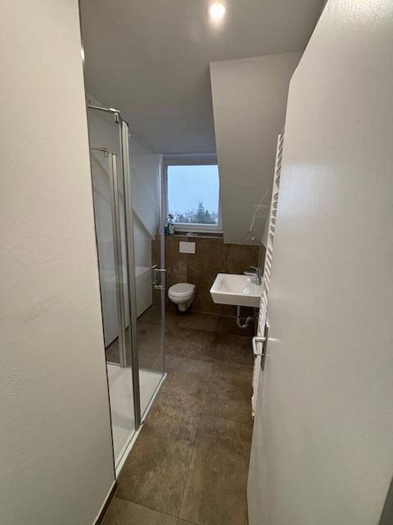 3-Zimmer-DG-Wohnung mit saniertem Tageslichtbad, 53474 Bad Neuenahr-Ahrweiler