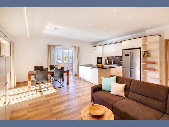 Möbliert: Moderne 3-Zimmer Wohnung in Top-Lage auf Zeit mieten, 83700 Rottach-Egern