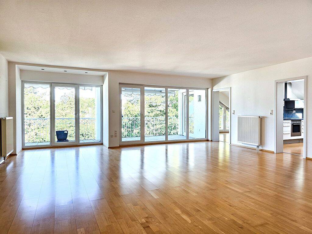 Stilvolle 3,5-Zimmer-Eigentumswohnung in begehrter Lage von Bad Neuenahr, 53474 Bad Neuenahr-Ahrweiler