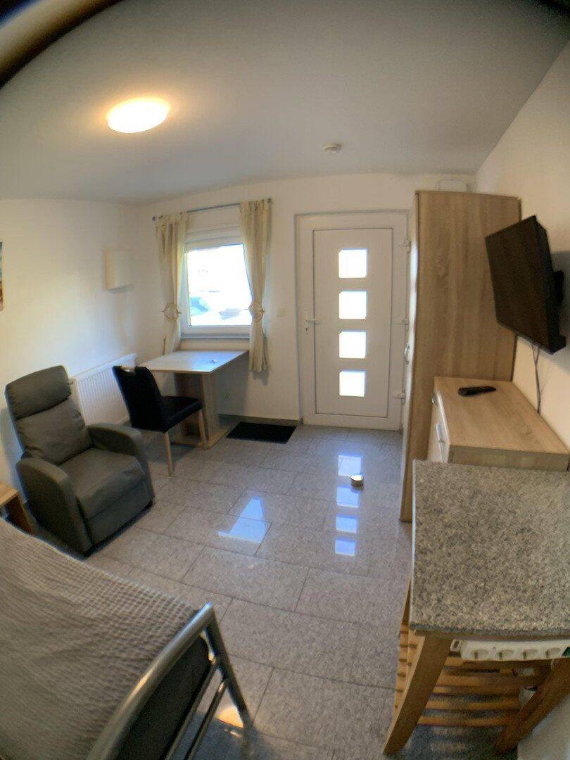 Möbliertes Apartment in Hürth-Efferen *Pendlerwohnung/Wohnen auf Zeit*, 50354 Hürth