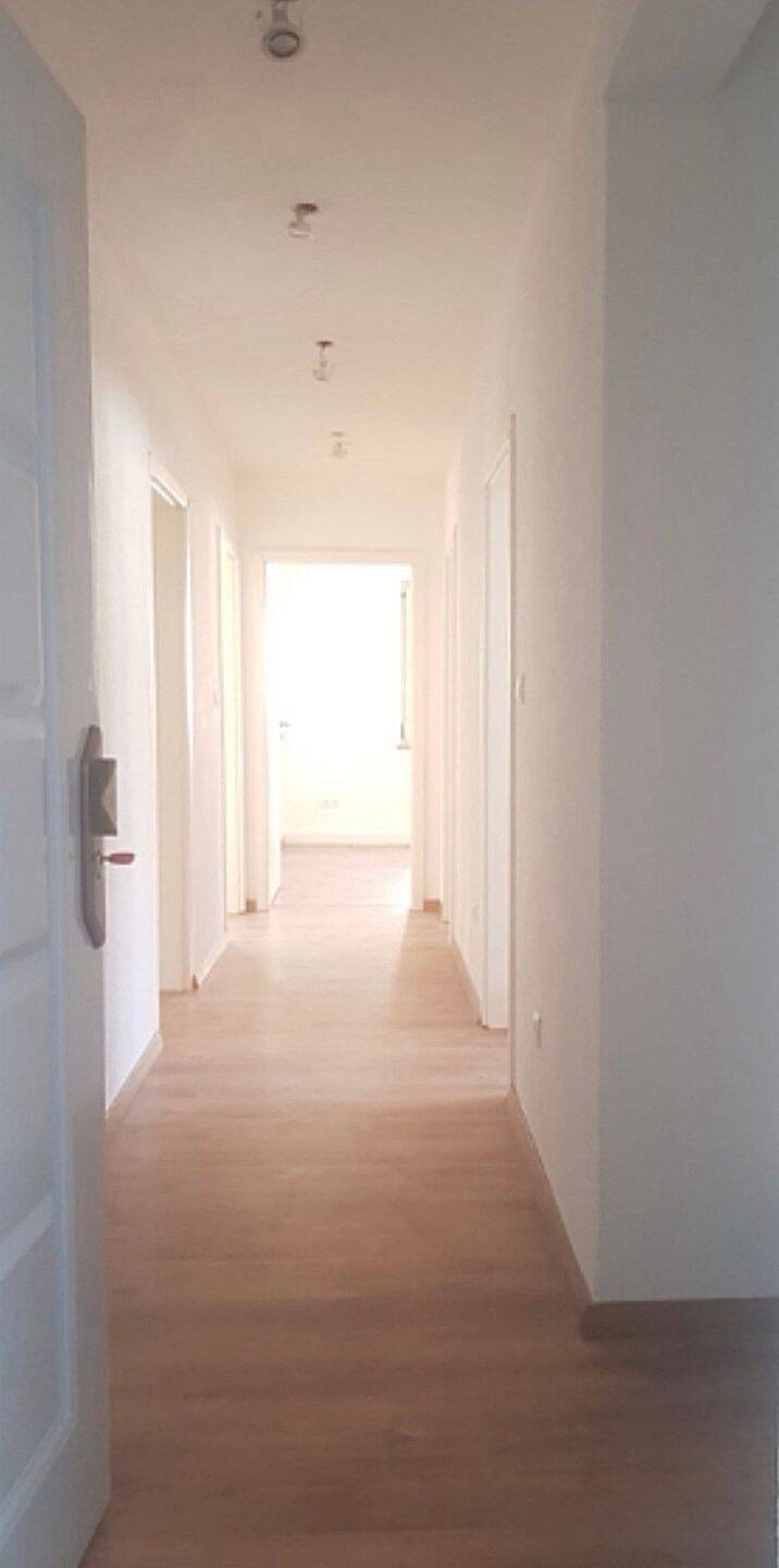Helle 3 Zimmer Wohnung mit Balkon in Ludwigsburg-Ost, 71638 Ludwigsburg