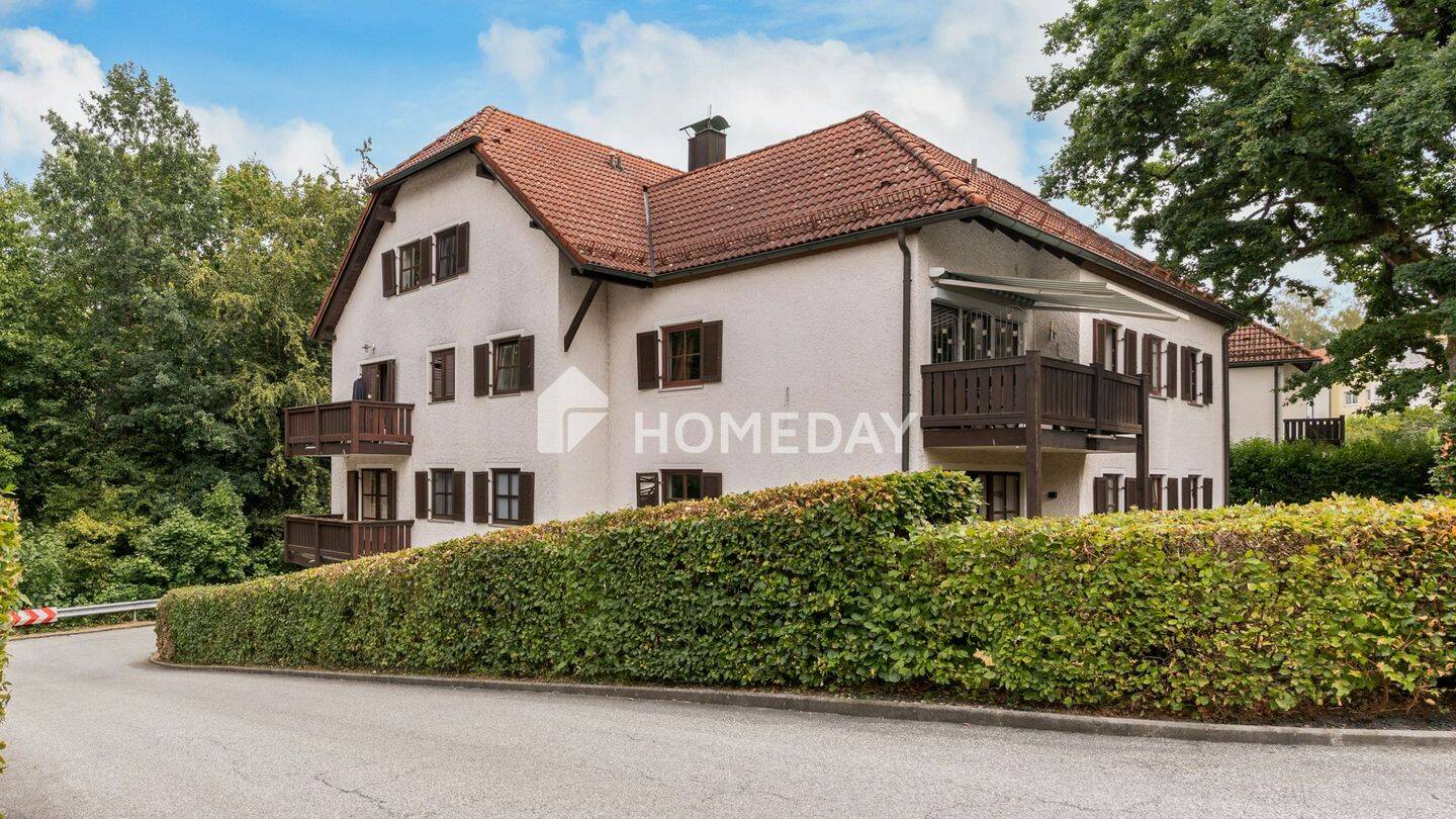 Charmante Singlewohnung über den Dächern mit Garage, 94032 Passau (Altstadt Haidenhof-Nord Haidenhof-Süd Innstadt)