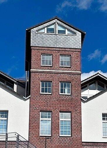 Eingerichtete und möblierte Turmwohnung im alten Fabrikgebäude., 42289 Wuppertal (Barmen Langerfeld)
