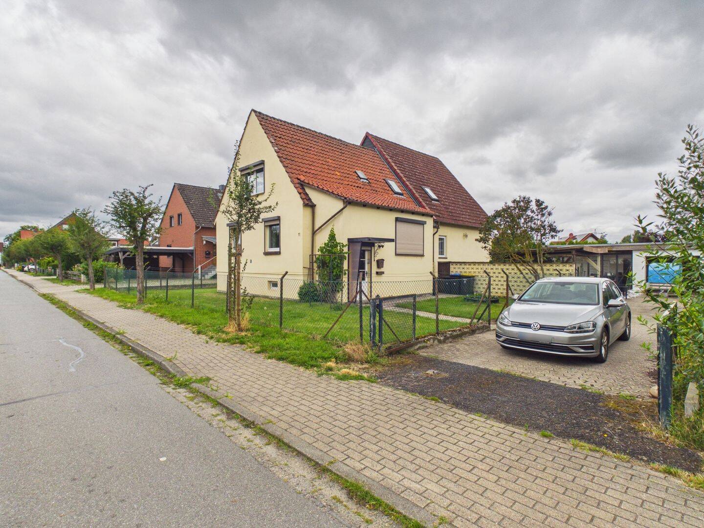 Ruhige Lage in Schandelah bei BS. 238 qm Wohnfläche, 1.296 qm Grundstück – Hinterbebauung möglich!, 38162 Cremlingen