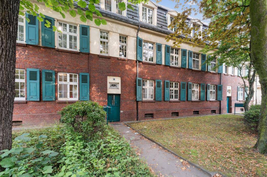 Gemültiche Dachgeschosswohnung mit Balkon in ruhiger Lage, 47259 Duisburg (Huckingen Hüttenheim Mündelheim Ungelsheim Wanheim-Angerhausen)