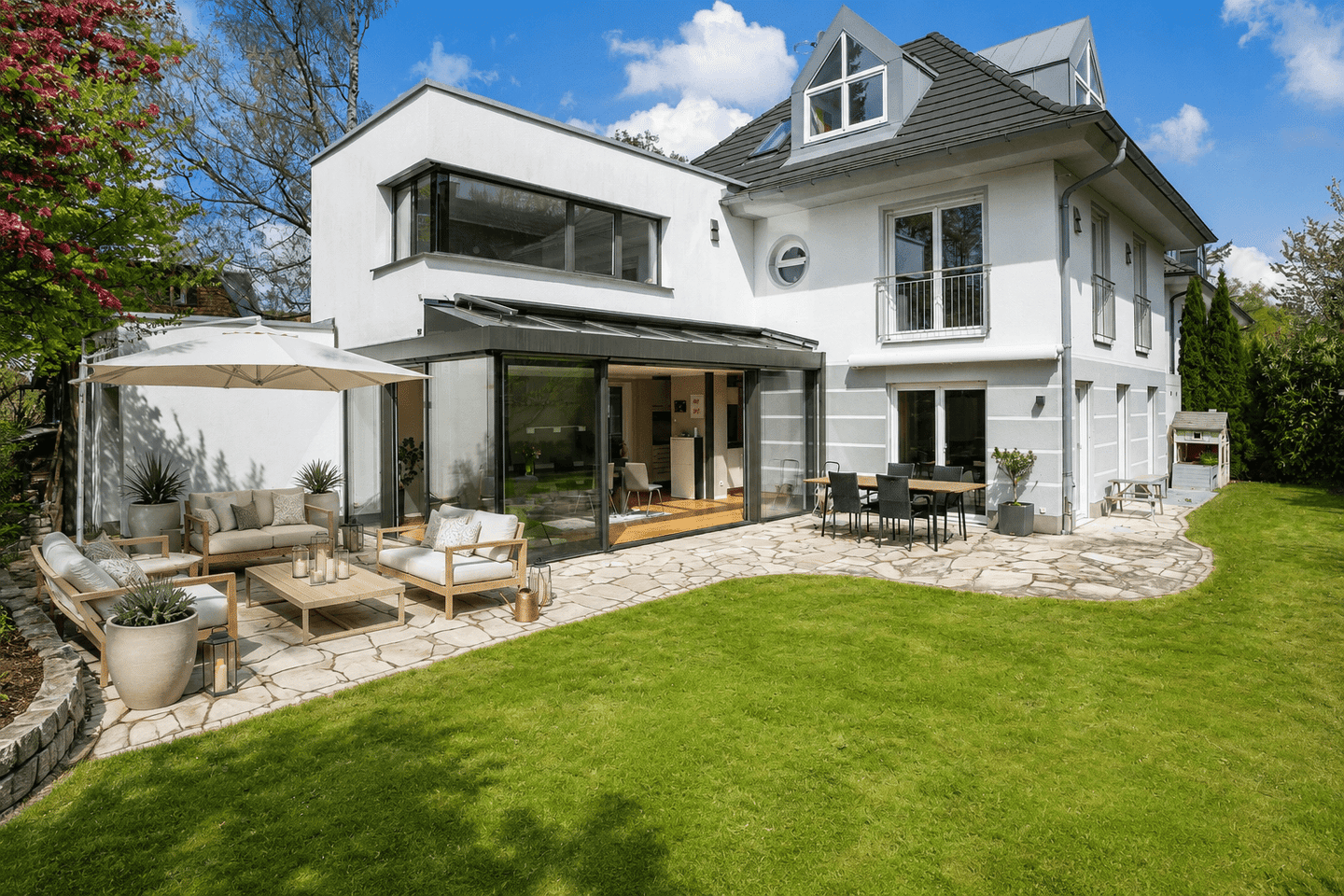 Familientraum in absolut ruhiger Lage. Mit Raum zur Entfaltung., 81479 München (Thalk. Obersendl.-Forsten-Fürstenr.-Solln)
