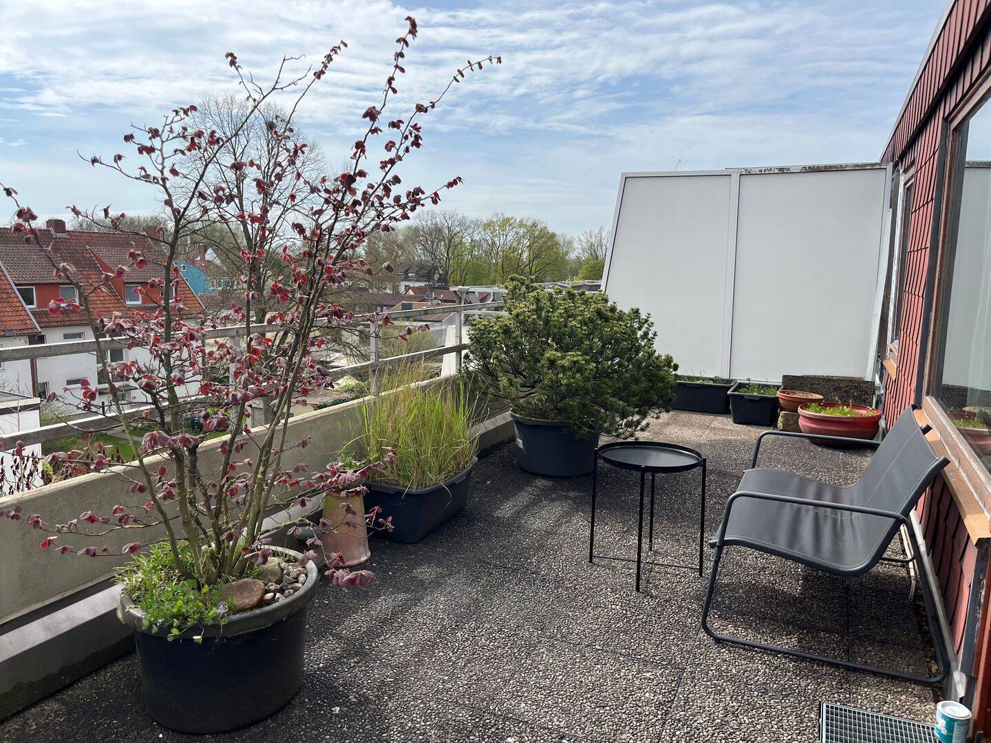 Singles aufgepasst: ruhige 1-Zimmer-Wo. mit großer Dachterrasse, 28197 Bremen
