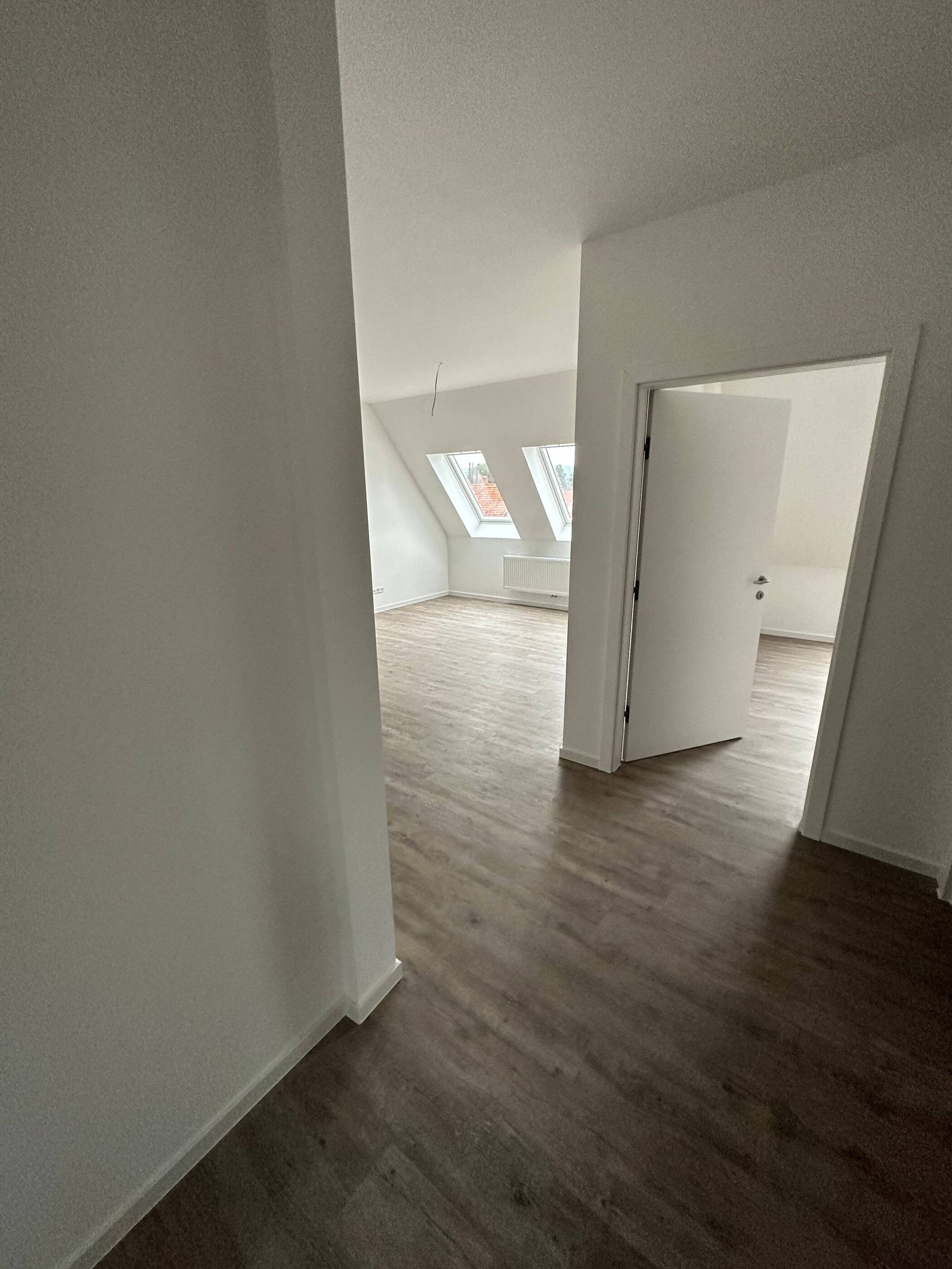 Gemütliche 2-Zimmer Dachgeschoss-Wohnung in zentraler Lage zu vermieten, 31832 Springe