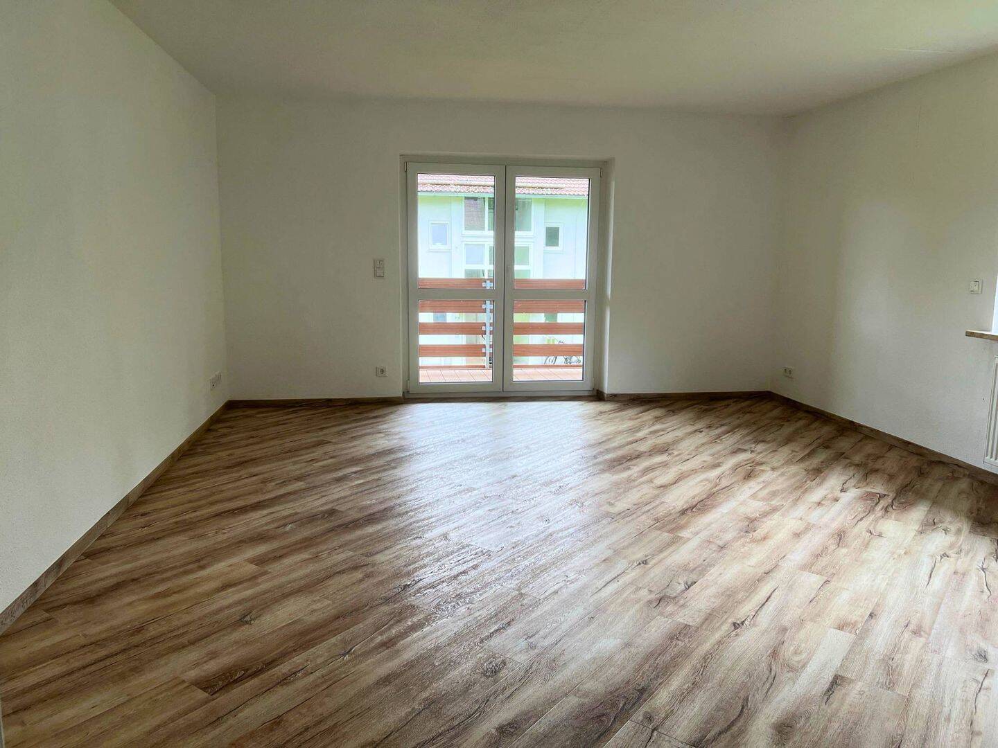 Große 3-Zimmer-Wohnung mit großem BALKON und EBK im staatlich anerkannten Naturerholungsort Lechbruck am See, 86983 Lechbruck am See