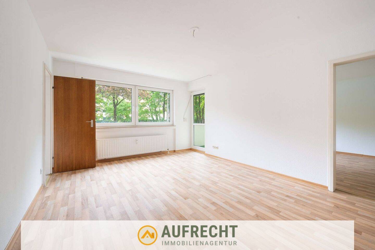 AUFRECHT °SUBSTANZ. CHARME. ZUKUNFT.° 2-Zi.-Wohnung in München, 81243 München (Aubing-Lochhausen-Langwied Pasing-Obermenzing)