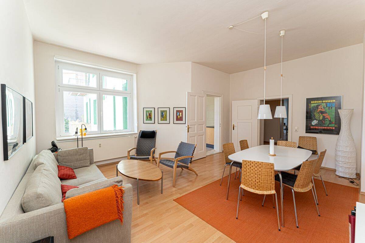Große, bezugsfreie 3-Zimmer-Wohnung mit Süd-Balkon, 10247 Berlin (Friedrichshain-Kreuzberg Friedrichshain Prenzlauer Berg)