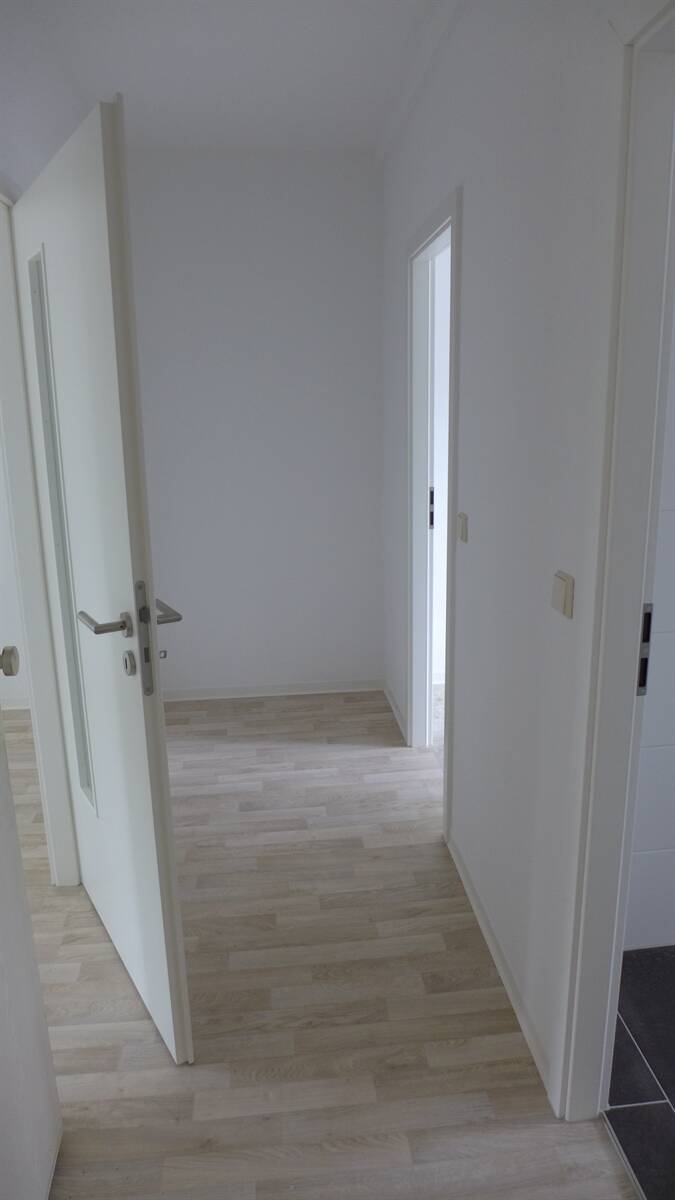Renovierte 2-RW mit Dusche & Balkon, 2730 Ebersbach-Neugersdorf