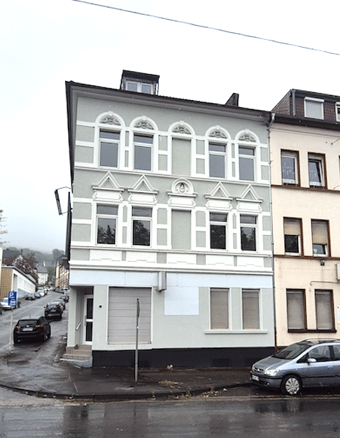 Attraktives, modernisiertes 3-Familienhaus mit Gewerbeeinheit und Doppelgarage in Iserlohn, 58644 Iserlohn