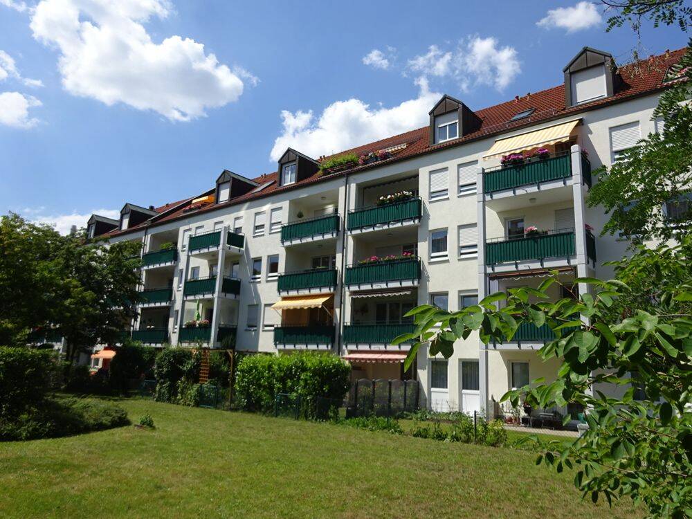 Umfangreich sanierte 2 RWG mit Balkon und Fahrstuhl zu vermieten!, 1279 Dresden (Blasewitz Laubegast Leuben Seidnitz/Dobritz Tolkewitz/Seidnitz-Nord)