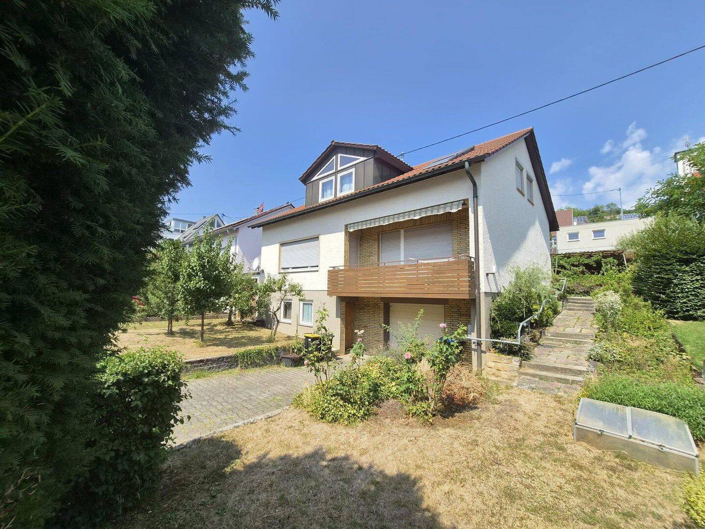 Freistehendes Wohnhaus in ruhiger Wohnlage von Nürtingen-Zizishausen, 72622 Nürtingen