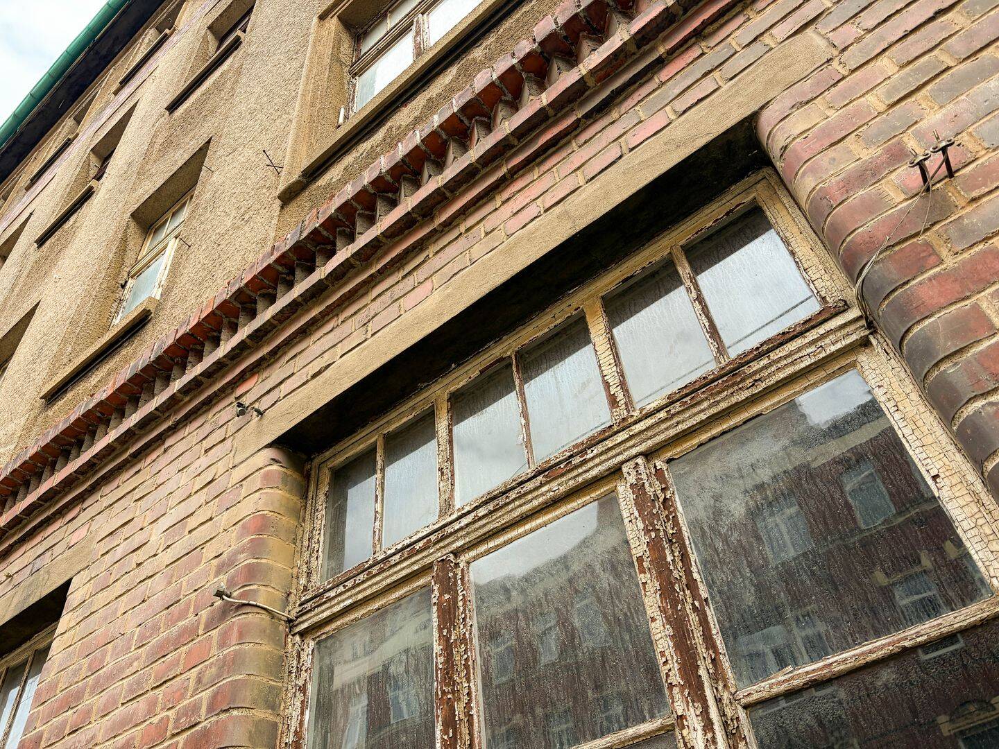 Mehrfamilienhaus zur Kernsanierung – sofortiger Projektstart möglich, 8058 Zwickau