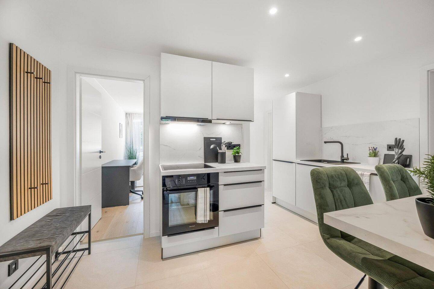 Neu sanierte WG Zimmer in Schwabing-West – voll möbliert & sofort bezugsfrei!, 80797 München (Maxvorstadt Milbertshofen-Am Hart Neuhausen-Nymphenburg Schwabing-West)