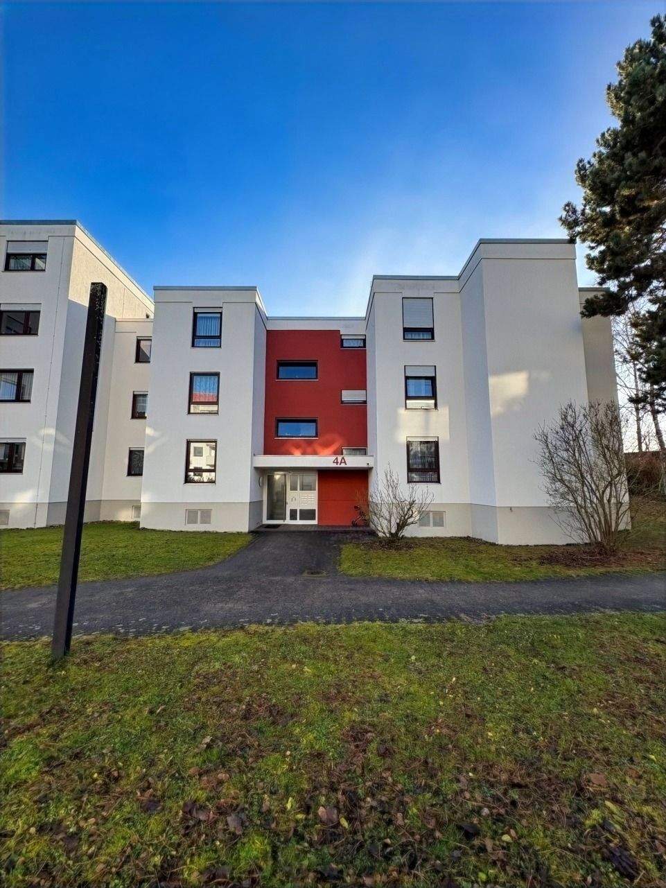 Renovierte und sonnige 2,5-Zimmerwohung in Gärtringen, 71116 Gärtringen
