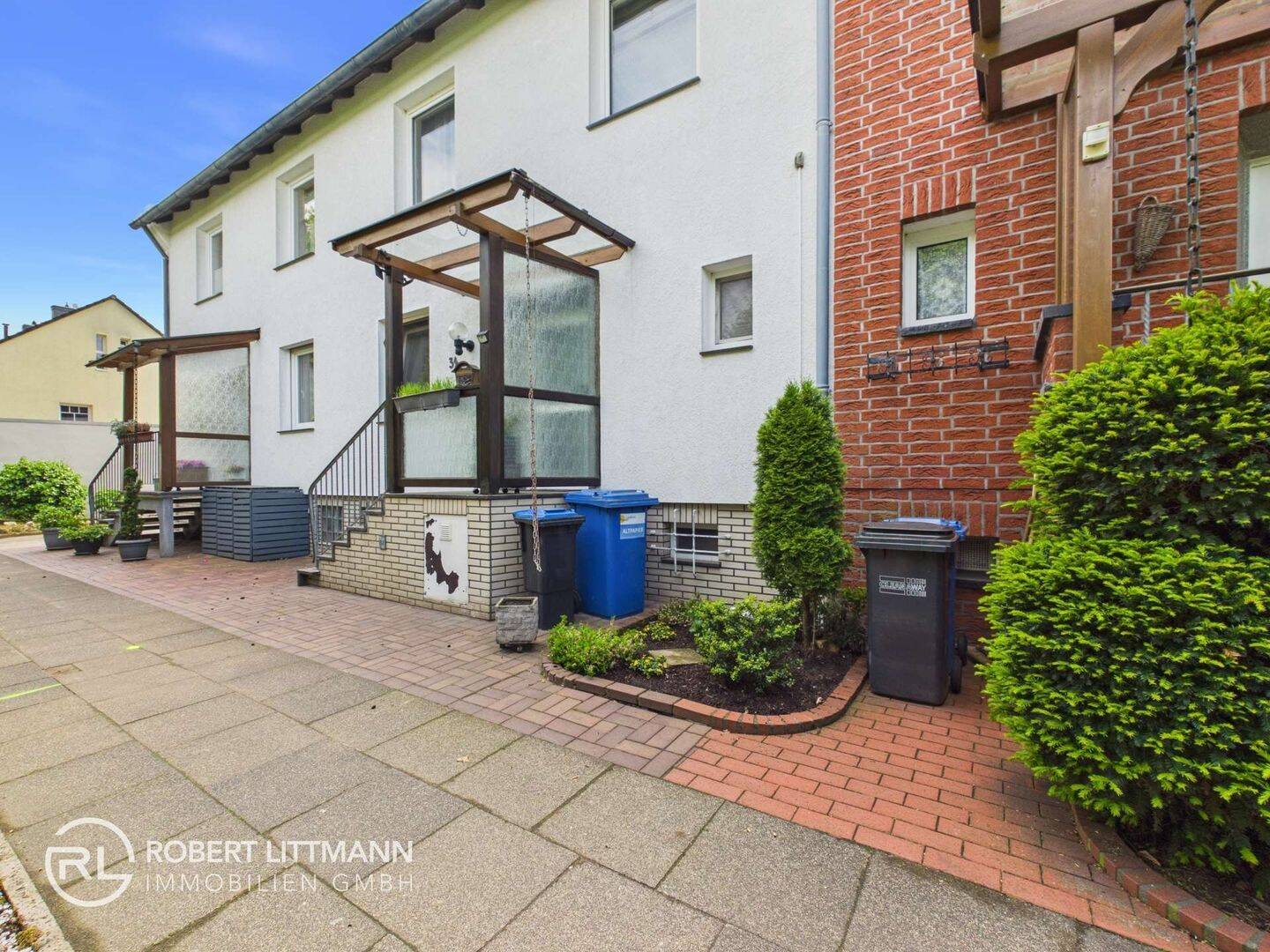 Familienglück auf drei Ebenen – gepflegtes Reihenmittelhaus mit Garten, Terrasse und Garage, 27283 Verden (Aller)