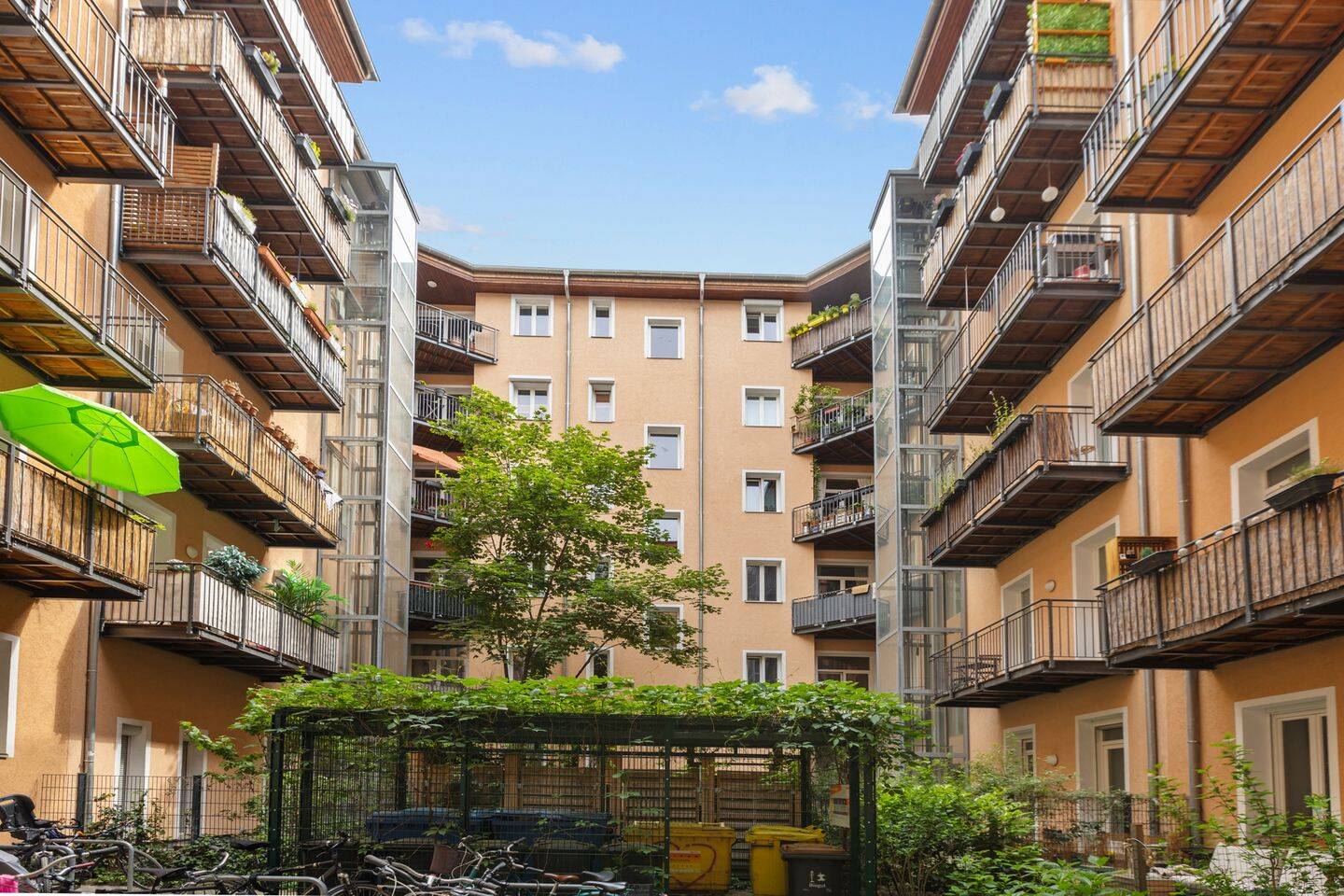 Charmante 1,5-Zimmer-Wohnung in ruhiger Innenhoflage eines kernsanierten Altbaus, 10249 Berlin (Friedrichshain-Kreuzberg Friedrichshain Prenzlauer Berg)