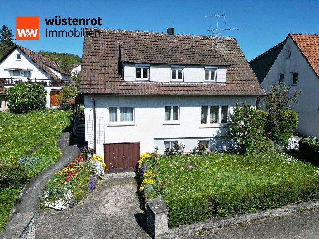 Raum für Familie und Ideen – vielseitiges Zweifamilienhaus mit schönem Garten, 73635 Rudersberg